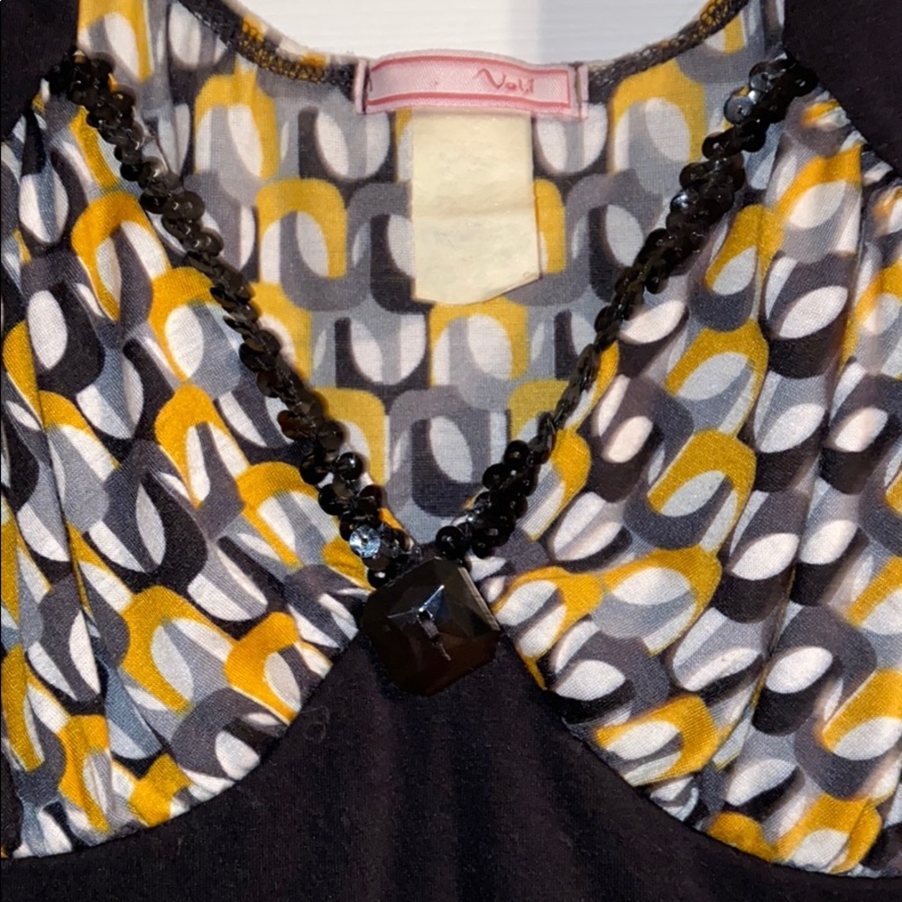 Cute Yellow top - Picture 3 of 5